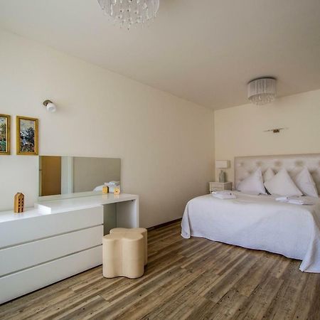 Unique Charles Bridge 2Bdr Apartment. براغ المظهر الخارجي الصورة