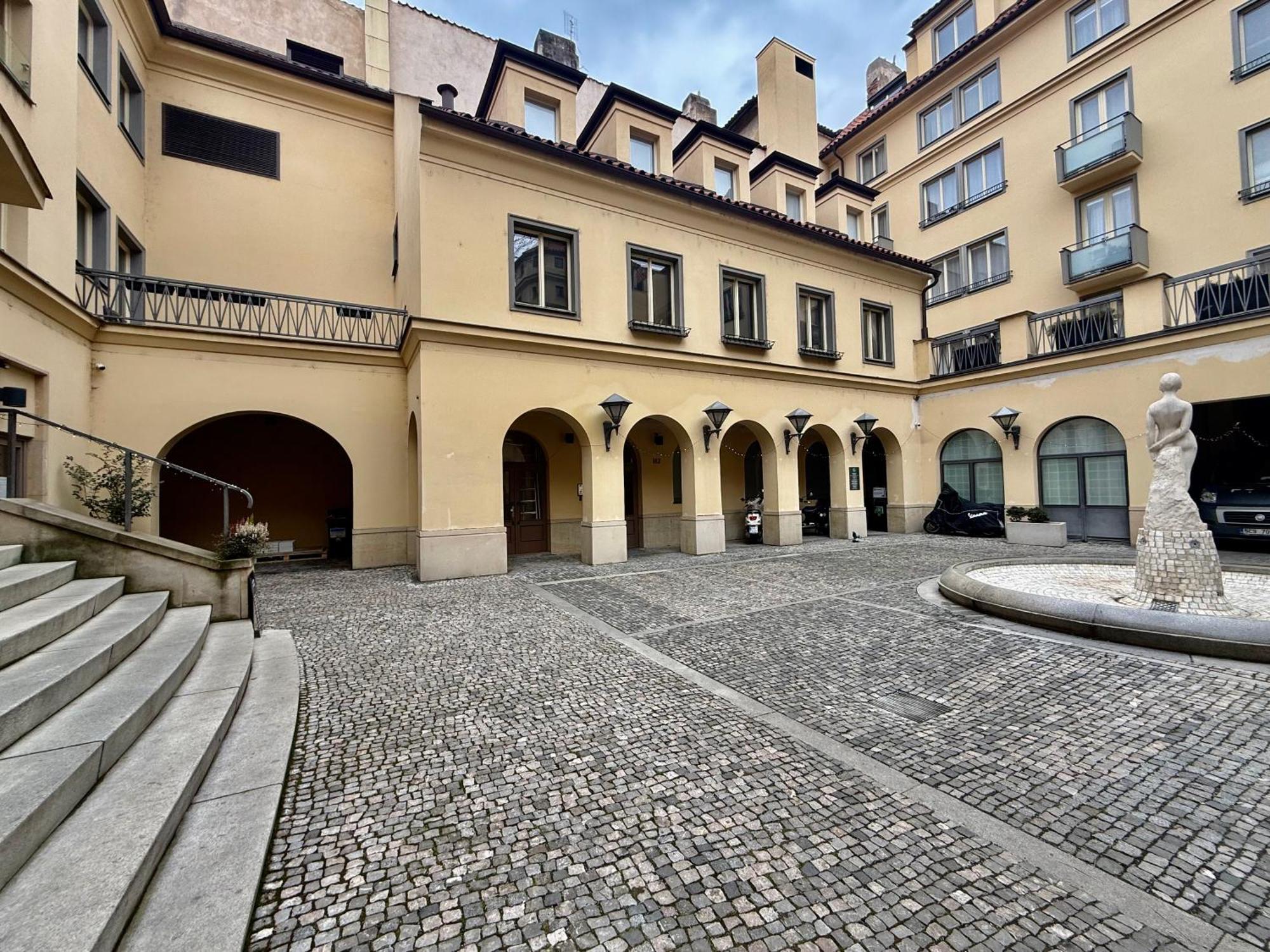 Unique Charles Bridge 2Bdr Apartment. براغ المظهر الخارجي الصورة