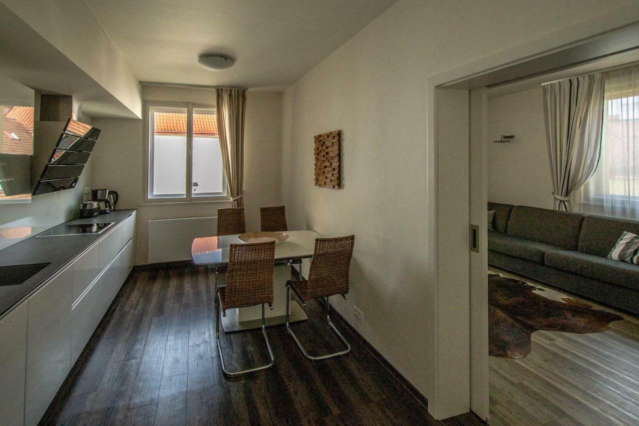 Unique Charles Bridge 2Bdr Apartment. براغ المظهر الخارجي الصورة